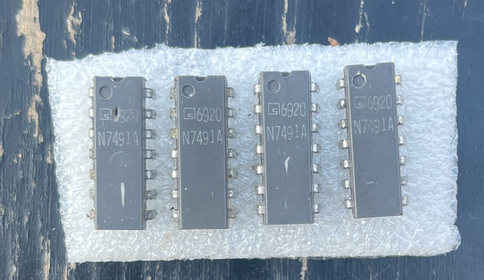 4 pcs Signetics N7491A IC 8-Bit Shift Registers DIP-14