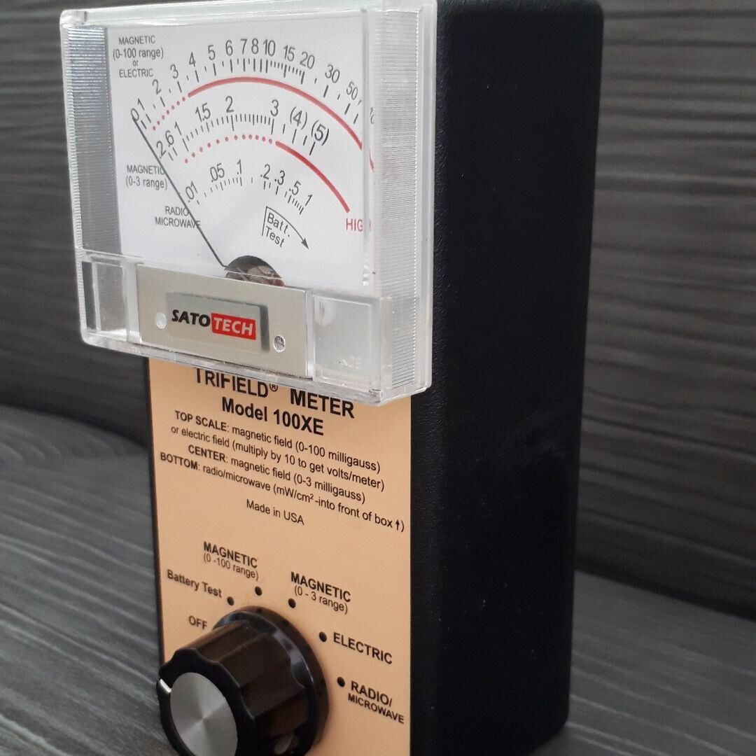 Trifield EMF Meter 100XE Magnetic Used
