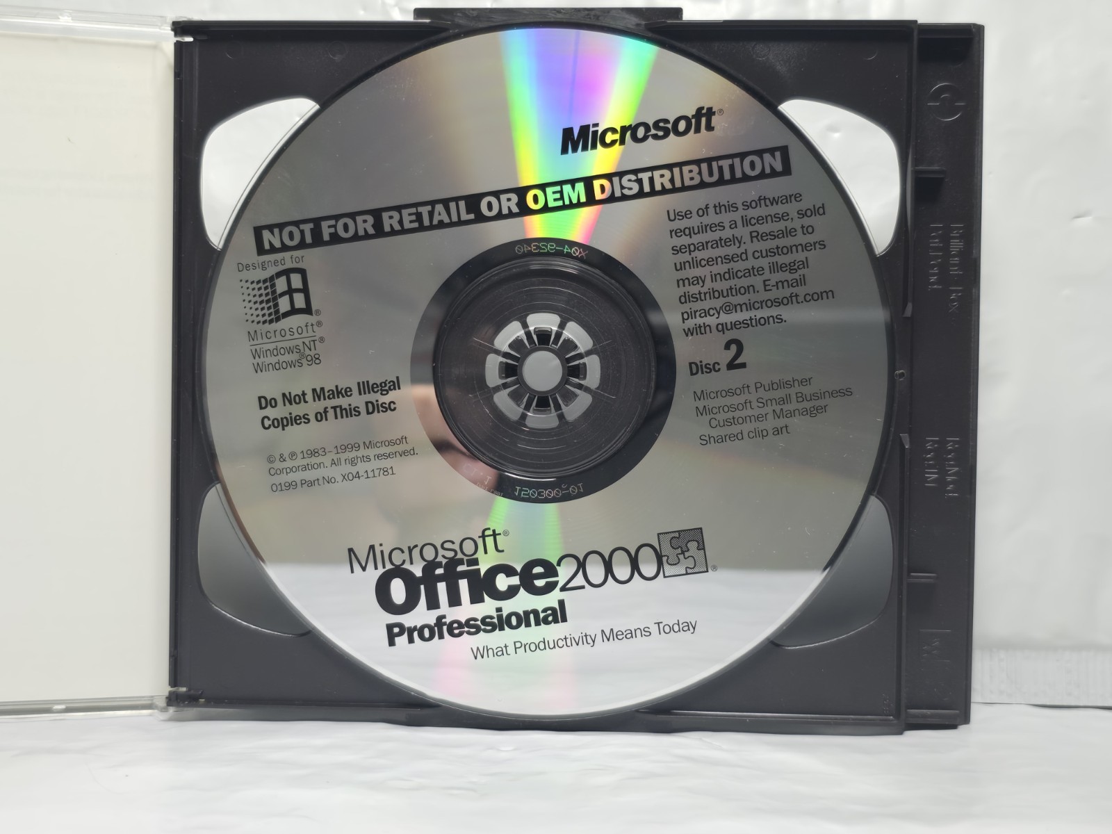 Microsoft Office 2000 Professional 2 CD-ROM Set - Not for Retail or OEM