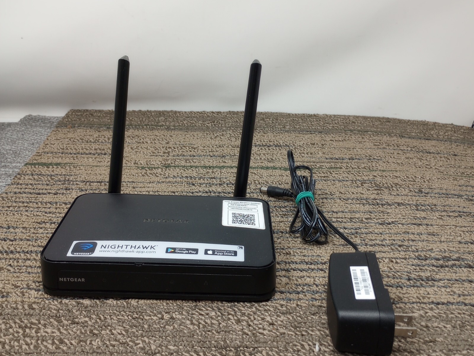 Netgear AC750  WiFi Router Model R6020 Pre Owned