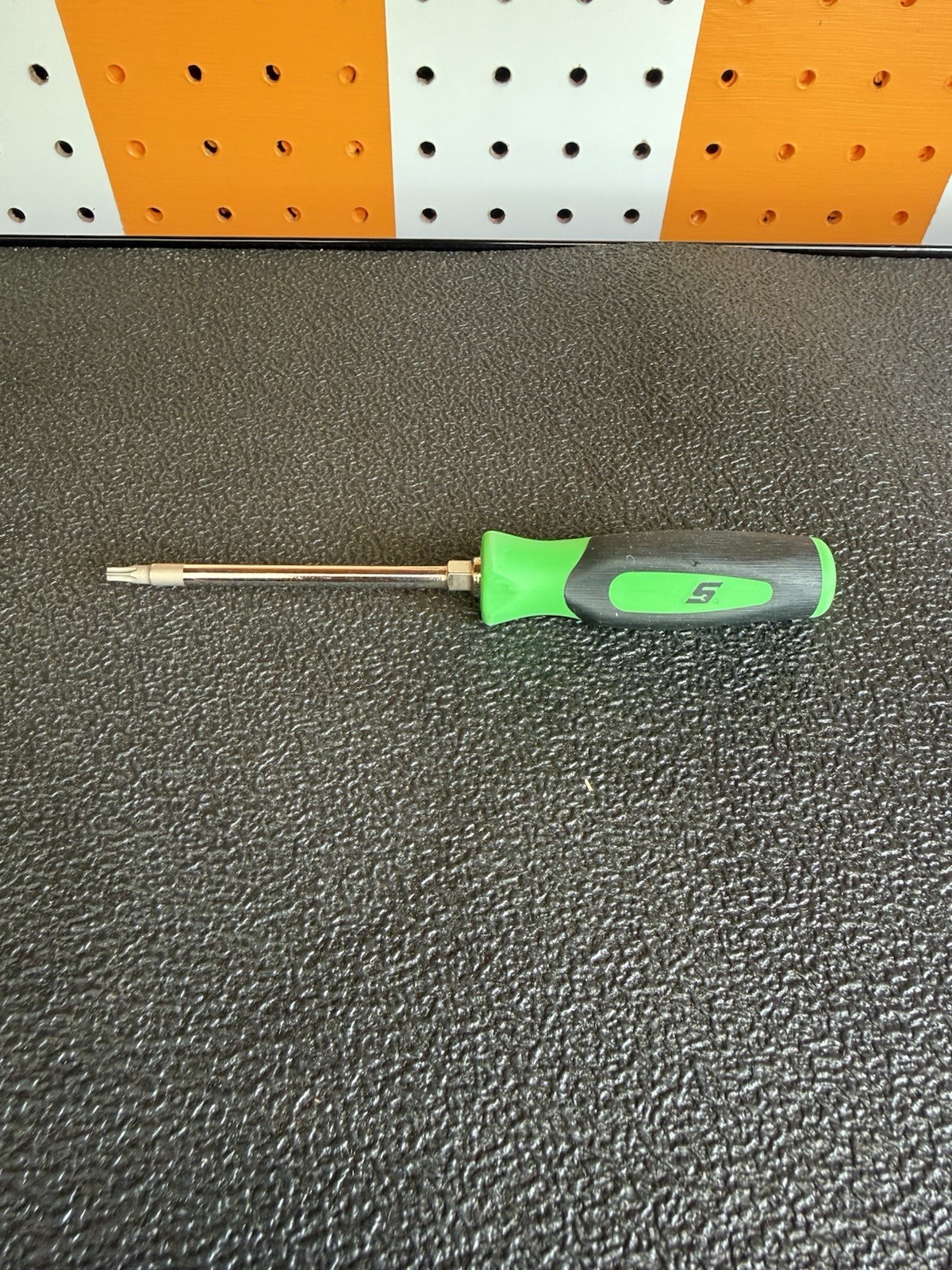 SNAP ON  SGDT315B  Soft Grip TORX T15 Screwdriver Green USA