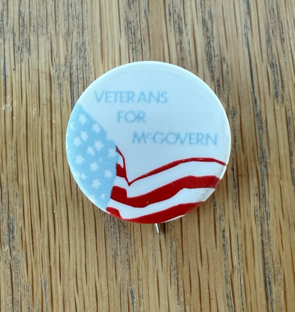1972 Veterans for McGovern - George McGovern Campaign Button Pin- 1.5 inch