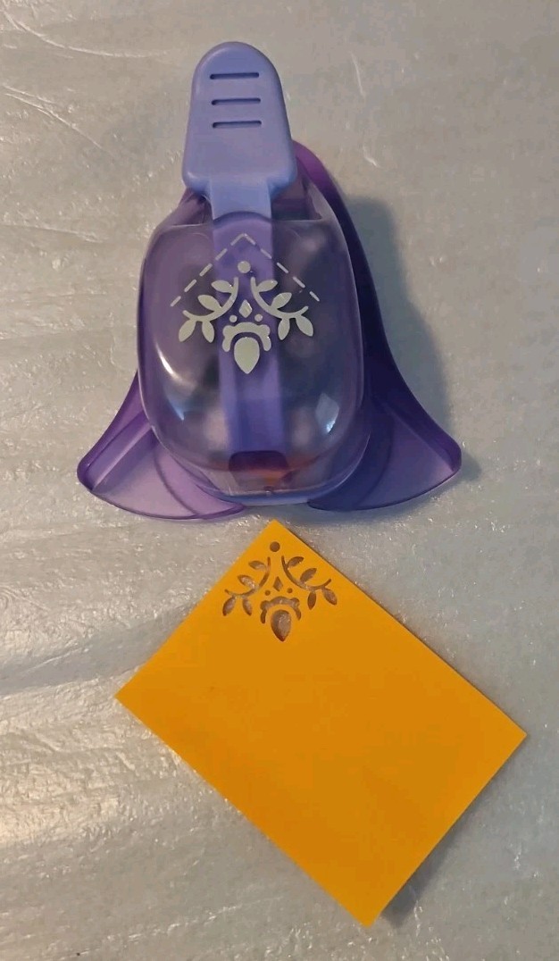 EK Success Corner Paper Punch