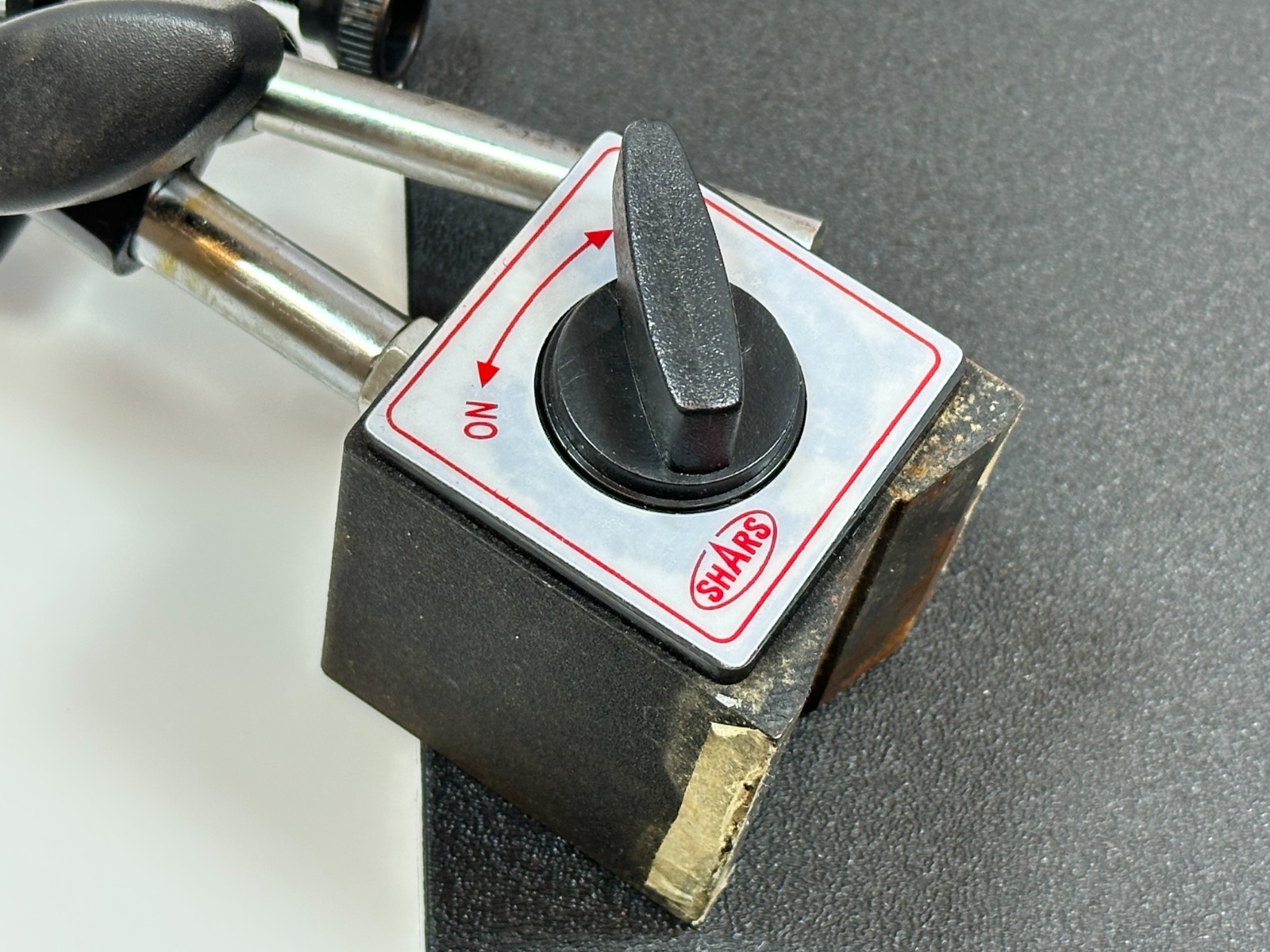 SHARS Magnetic Base w/ Main Post & Indicator Clamp Rod