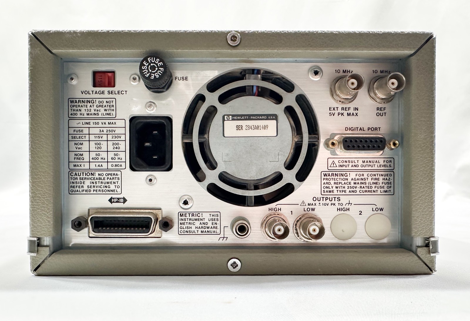 HP 8904A Multifunction Synthesizer DC 600 kHz