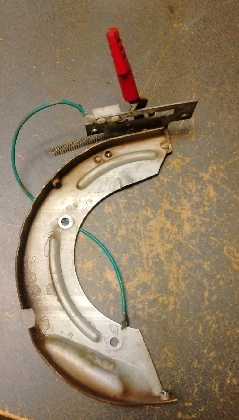 Tecumseh H30 35387V  Engine Baffle w/ Throttle Control Lever  36552, 36677 SAVE!
