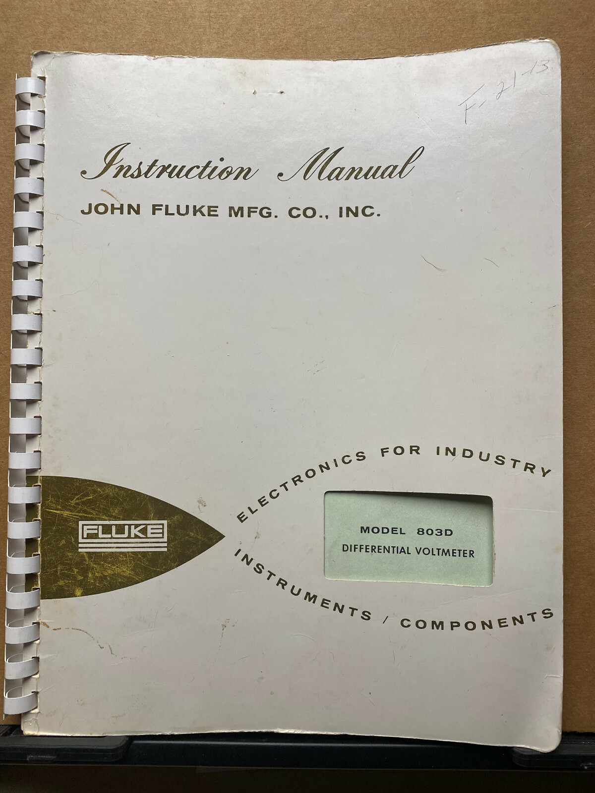 Fluke Instruction Manual for the 803D Differential Voltmeter Operation User