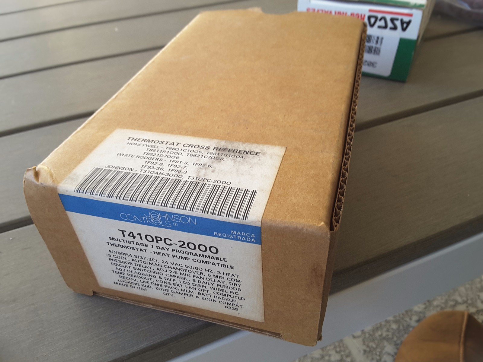 JOHNSON CONTROLS  T410PC-2000 MULTISTAGE THERMOSTAT  7 DAY NEW NOS SALE  $39
