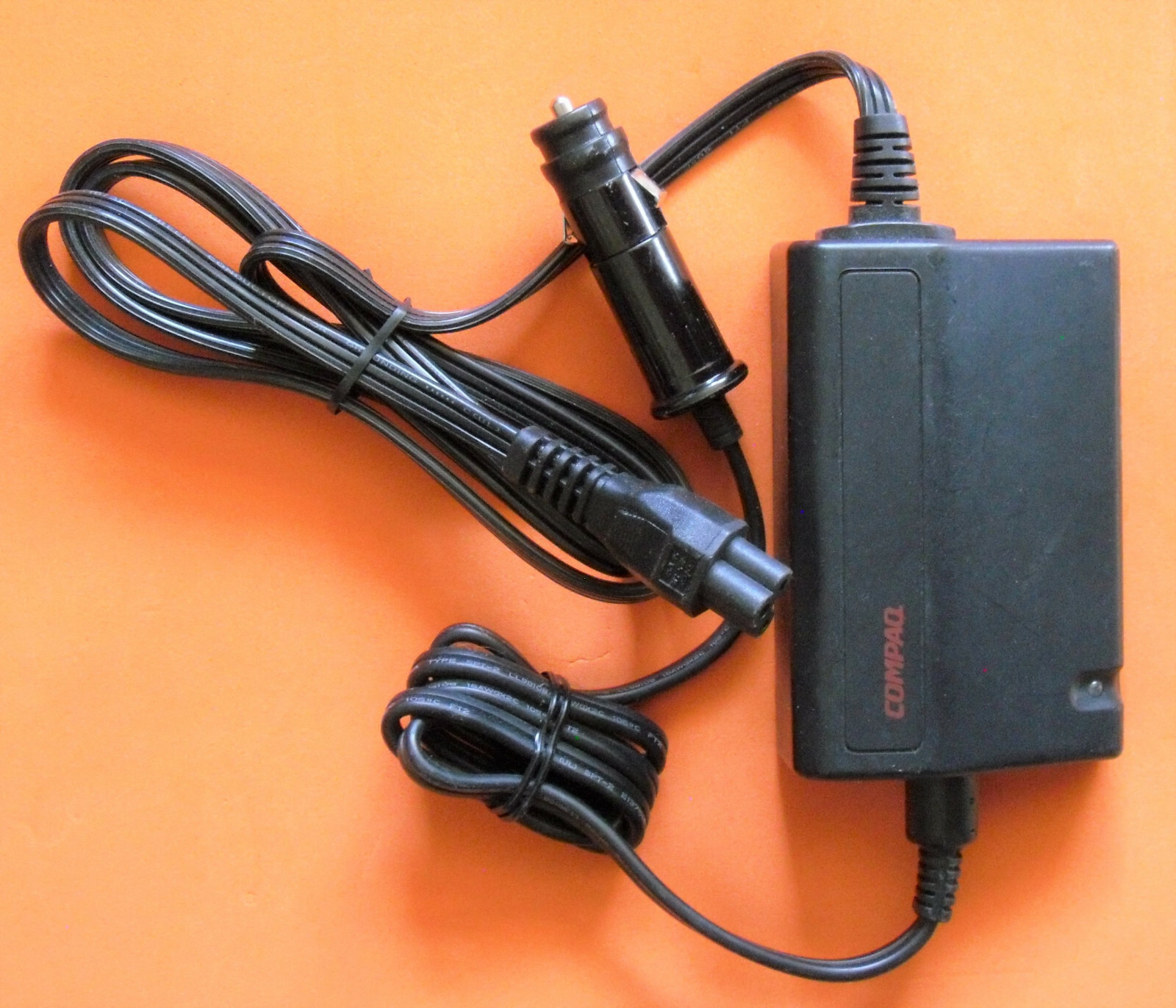 Compaq 12VDC to 120VAC Travel Converter - 70 Watt Inverter - NEW