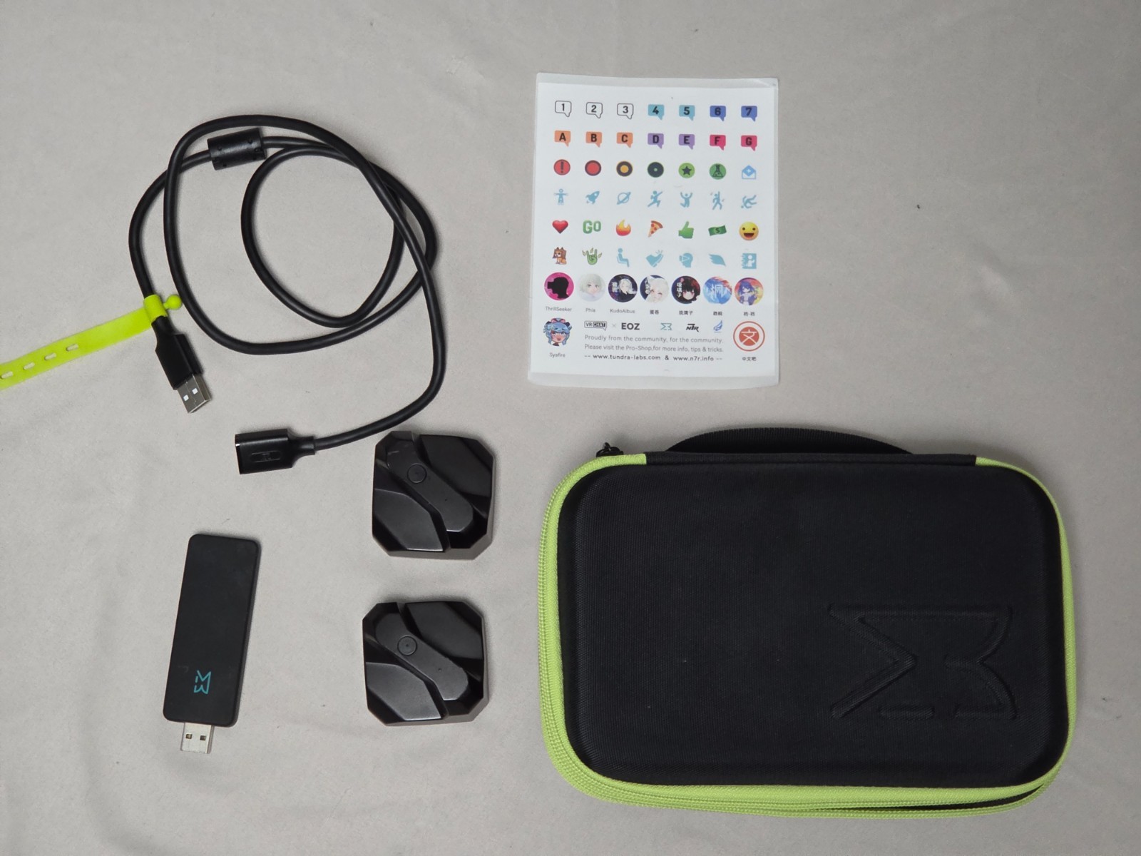 Tundra Tracker Set of 2 Trackers with case and dongle for 4 tracker Tested