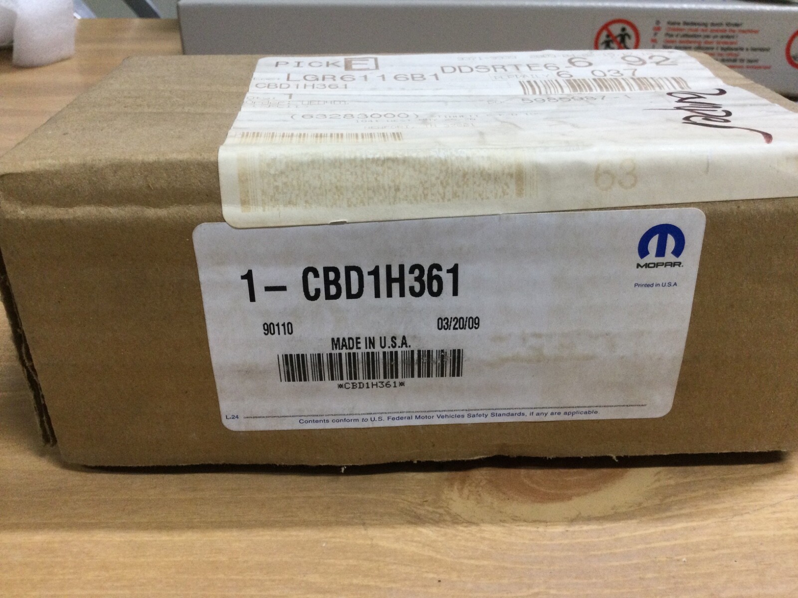 Genuine Mopar Bracket Kit 68264812AA