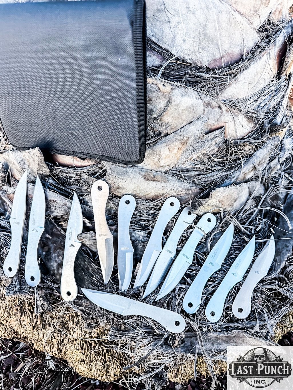 12 Pc 6" Throwing Knife Set 3CR13 Steel With Carrying Case