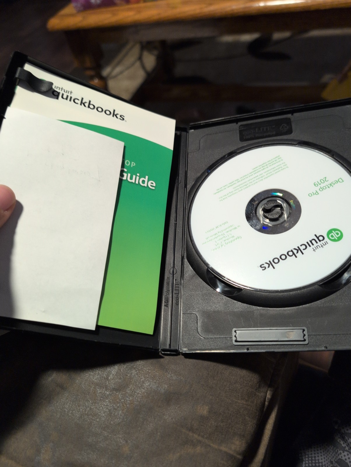 Intuit QuickBooks Desktop Pro 2019 Software (1 User)