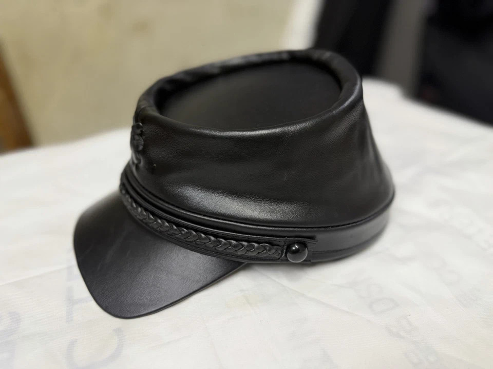 American Civil War Kepi leather cap, extraordinary craftsmanship.