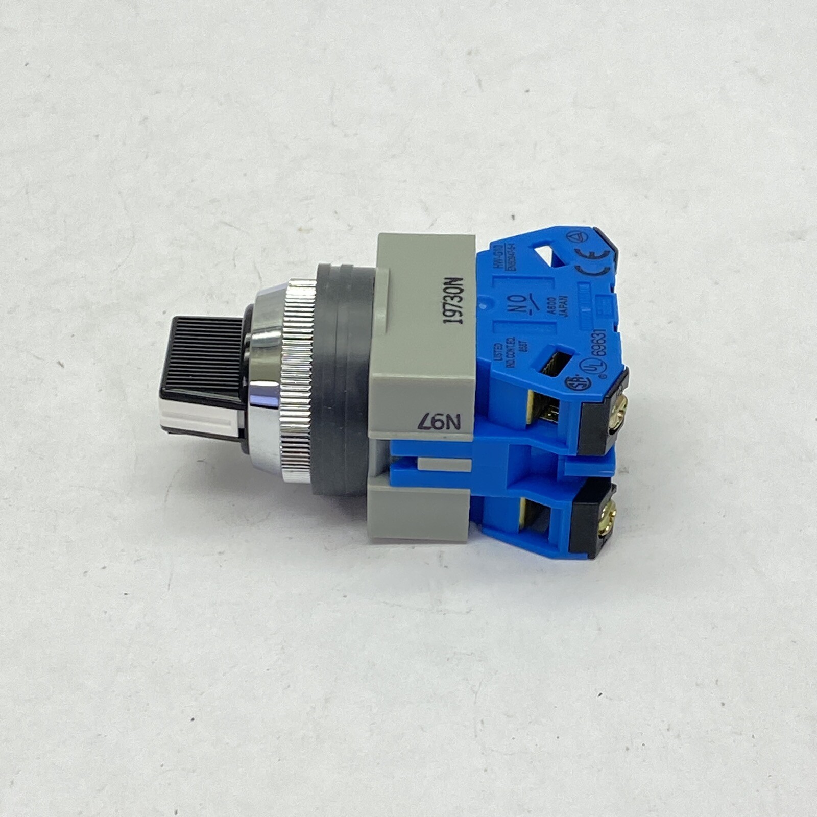 NEW IDEC 3 Positon Spring Return 125/300V 5/3A Control Switch ASS3320N