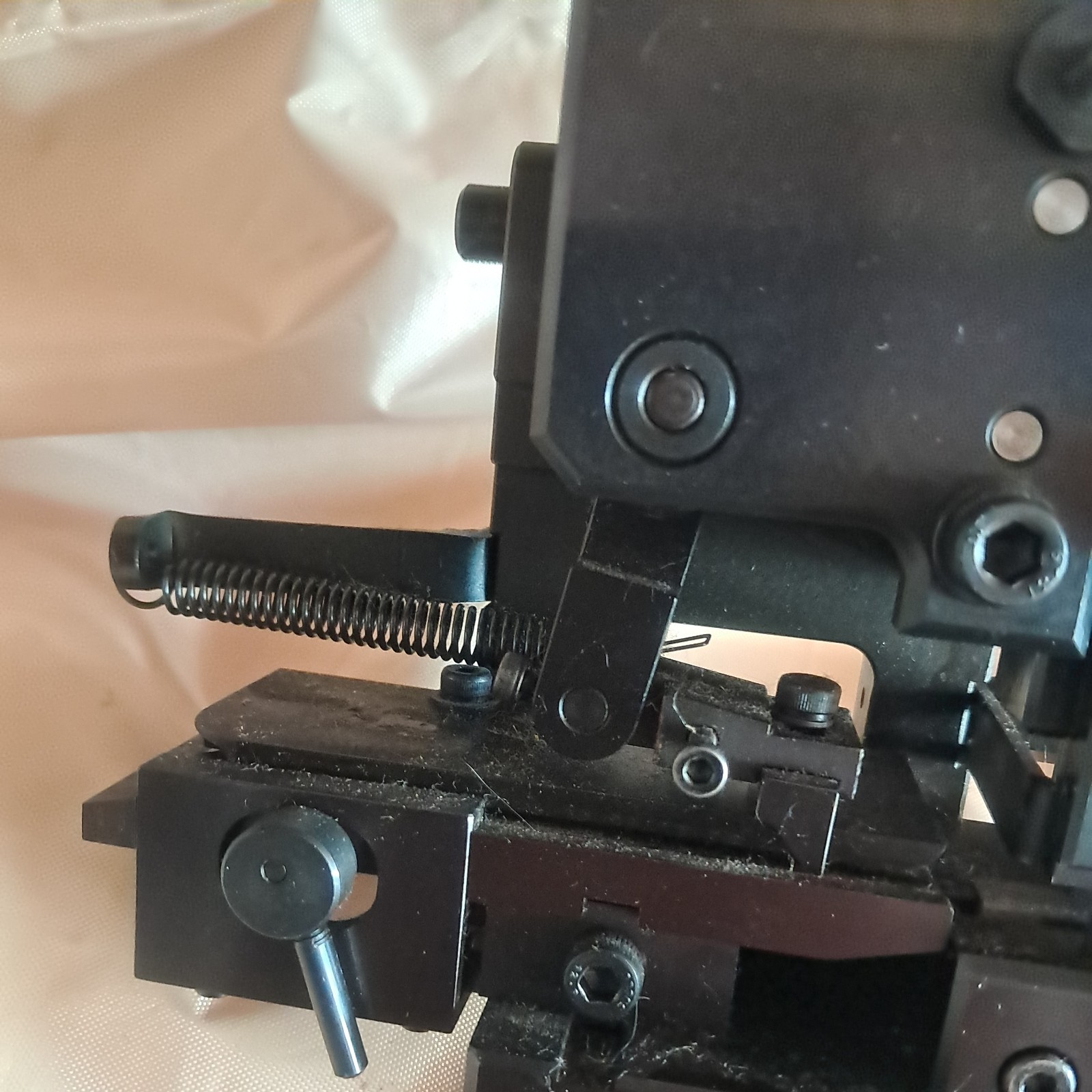 Hirose HRS DF11-225 Applicator wire crimping tool