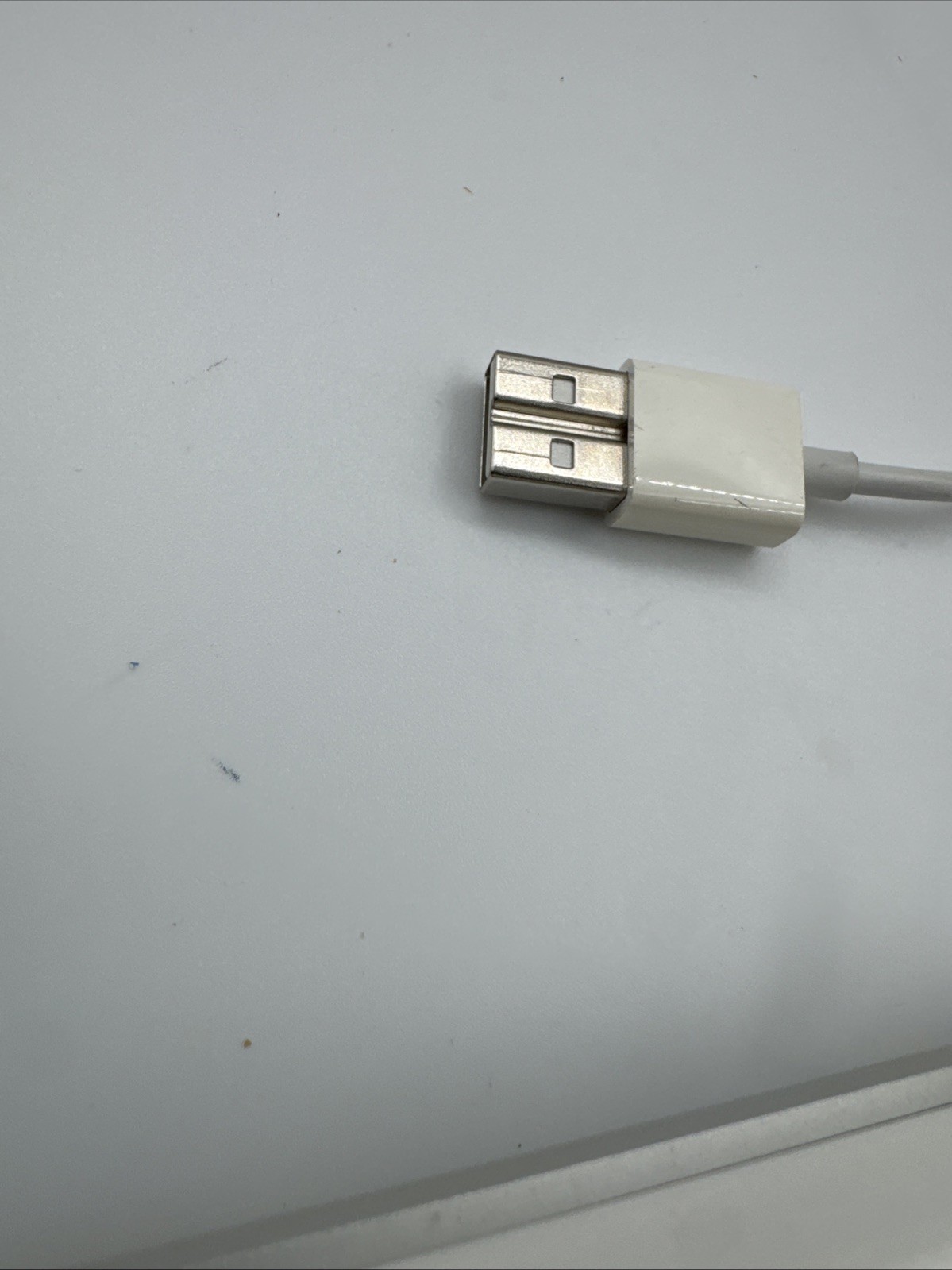 Apple Keyboard A1243 – USB Wired Aluminum Keyboard w/ Numeric Keypad – Original