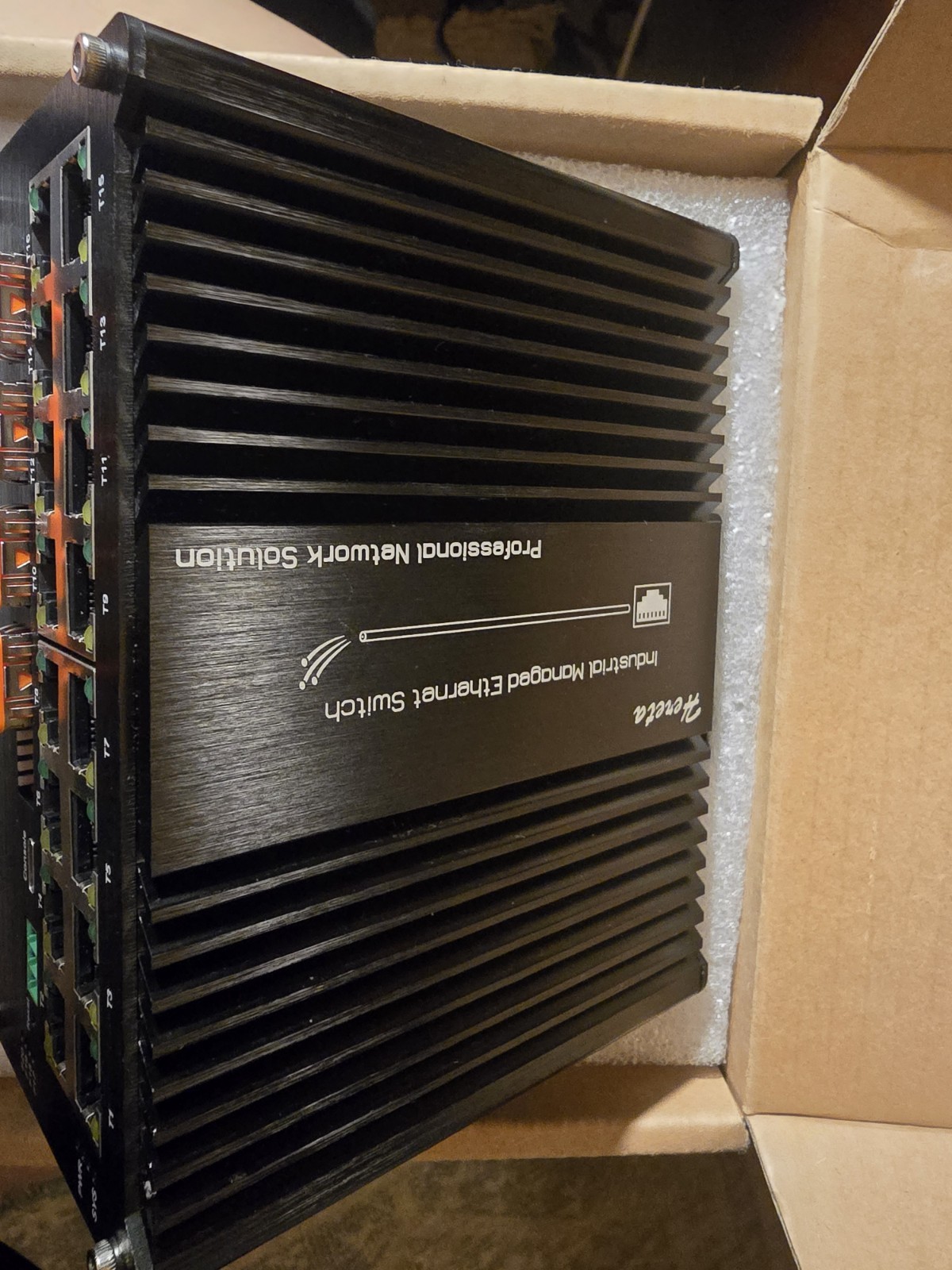 Industrial Hardened 16 Port Gigibit Managed Fiber Ethernet Switch
