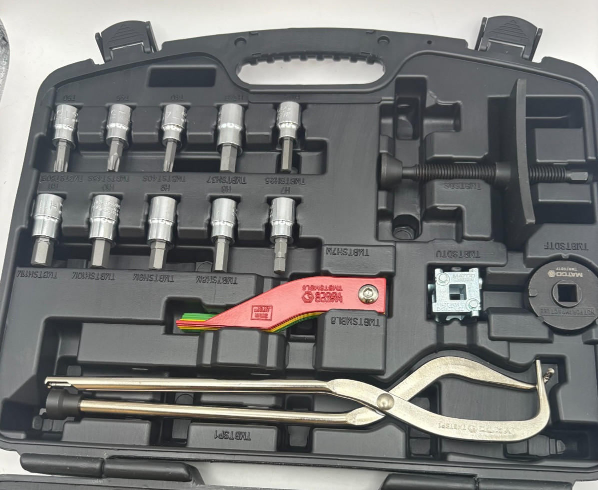 Matco Tools 23 Piece Brake Caliper Service Tool Set BTS23G