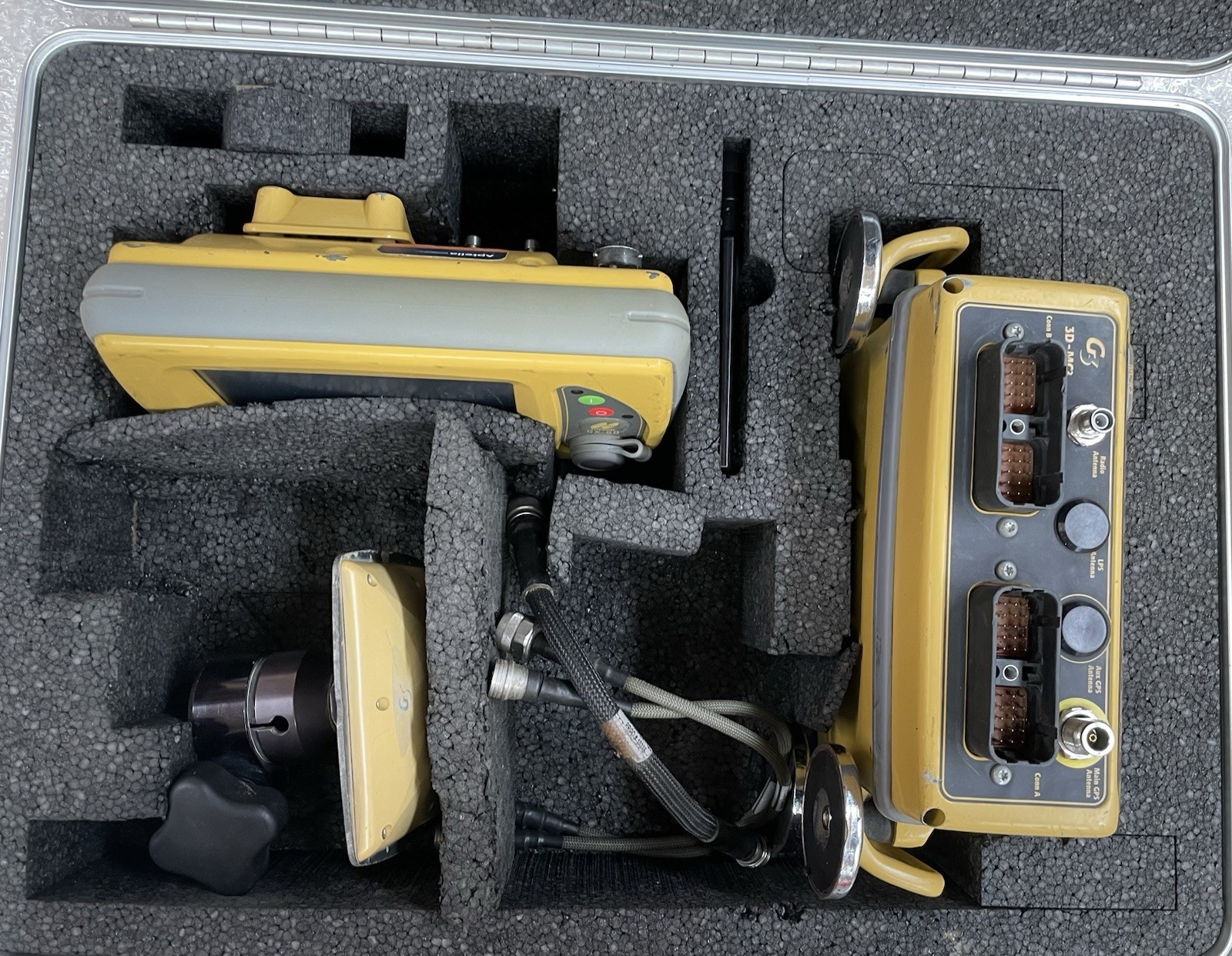 Topcon 3D-MC Grader Autos Machine Control w/ GX-60 & Dual MC-R3 Digital UHF II