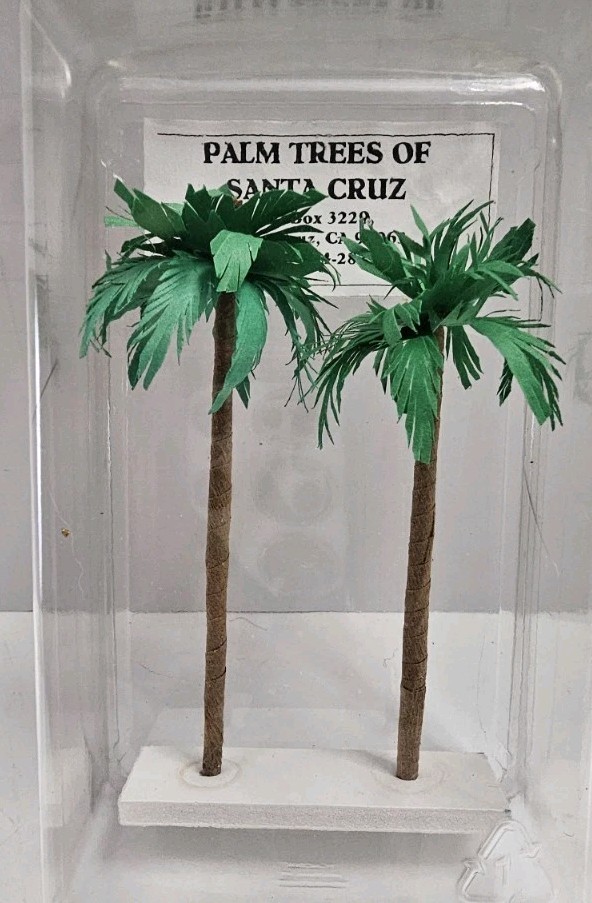 US Casts Palm Trees of Santa Cruz, 2 count   1:72 / 1:76 scale, 4.5" Tall - NEW