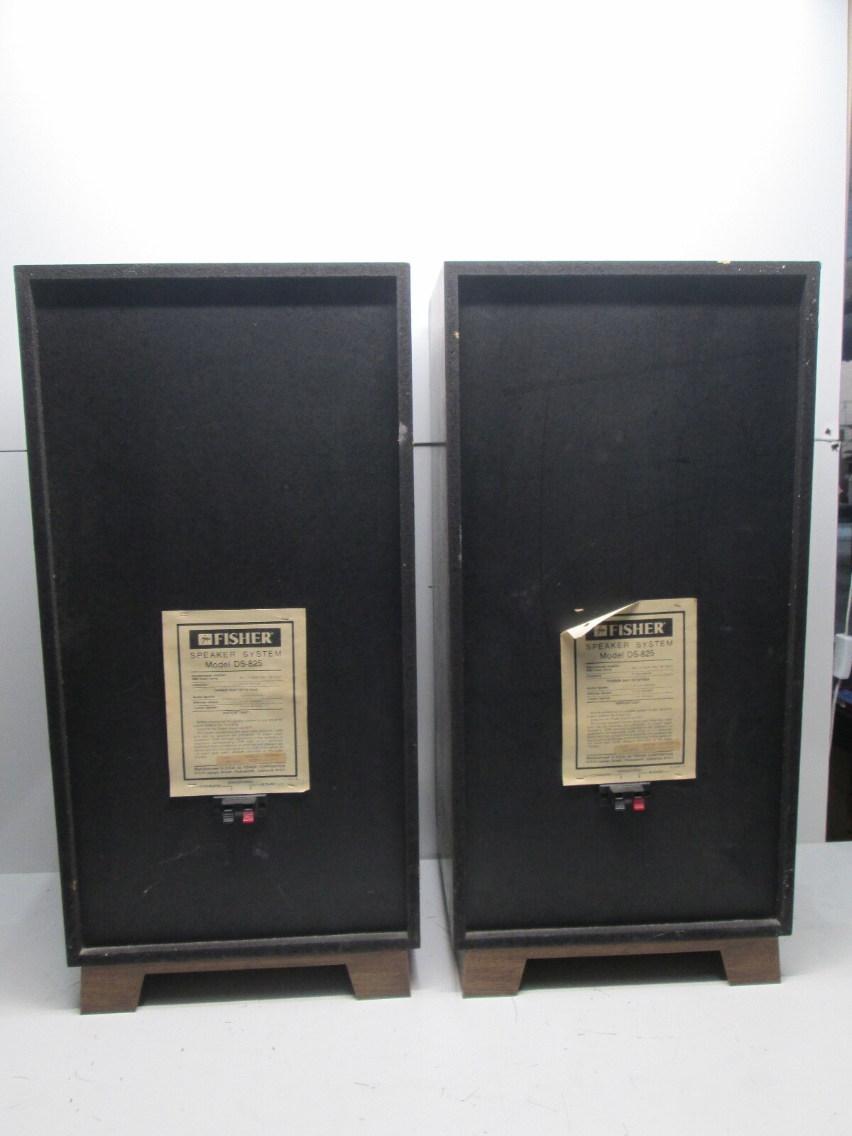 Fisher DS-825 Three Way Speaker System (Pair)