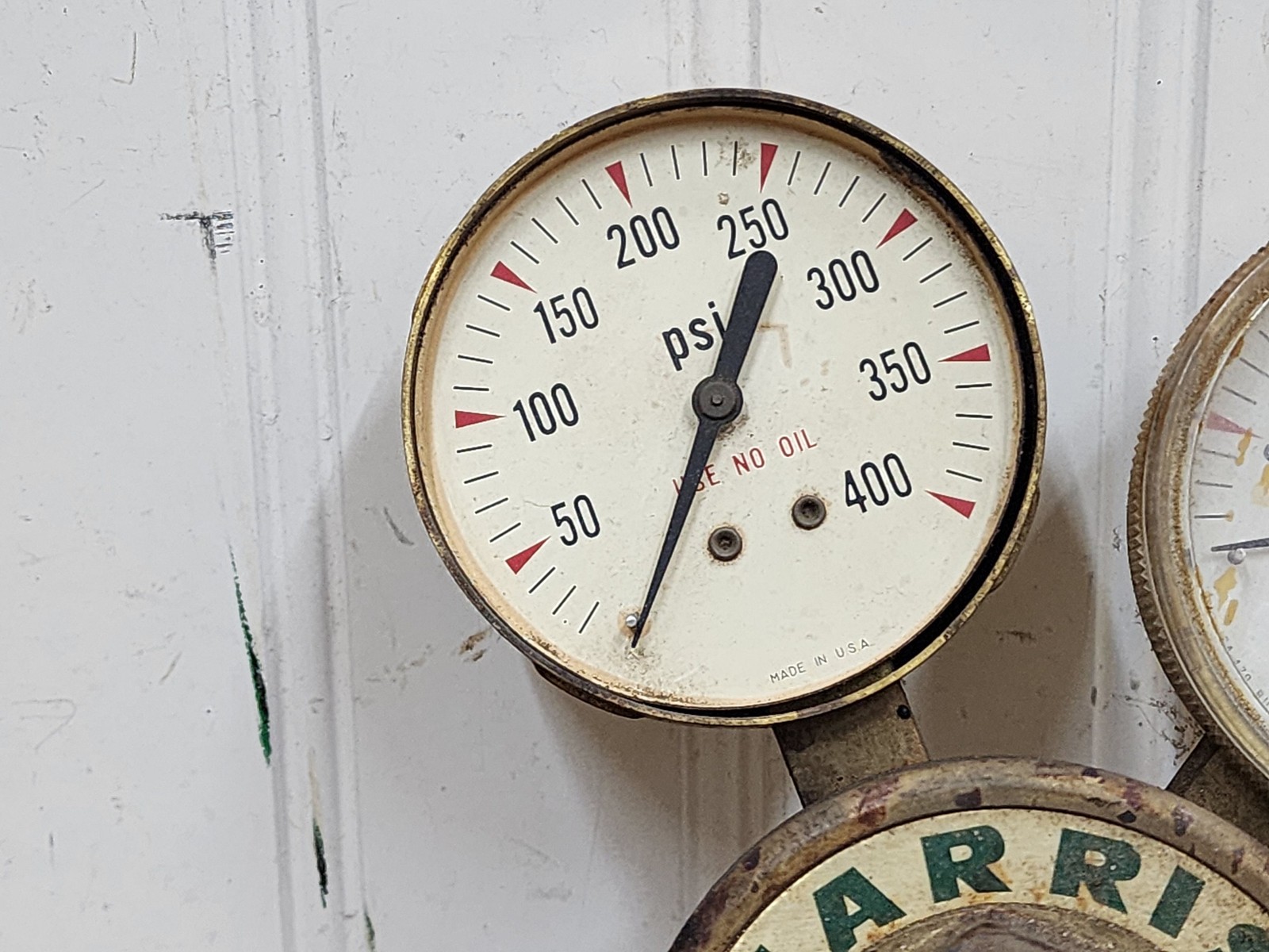Harris Pressure Regulator - Model 325-200 - item #5336