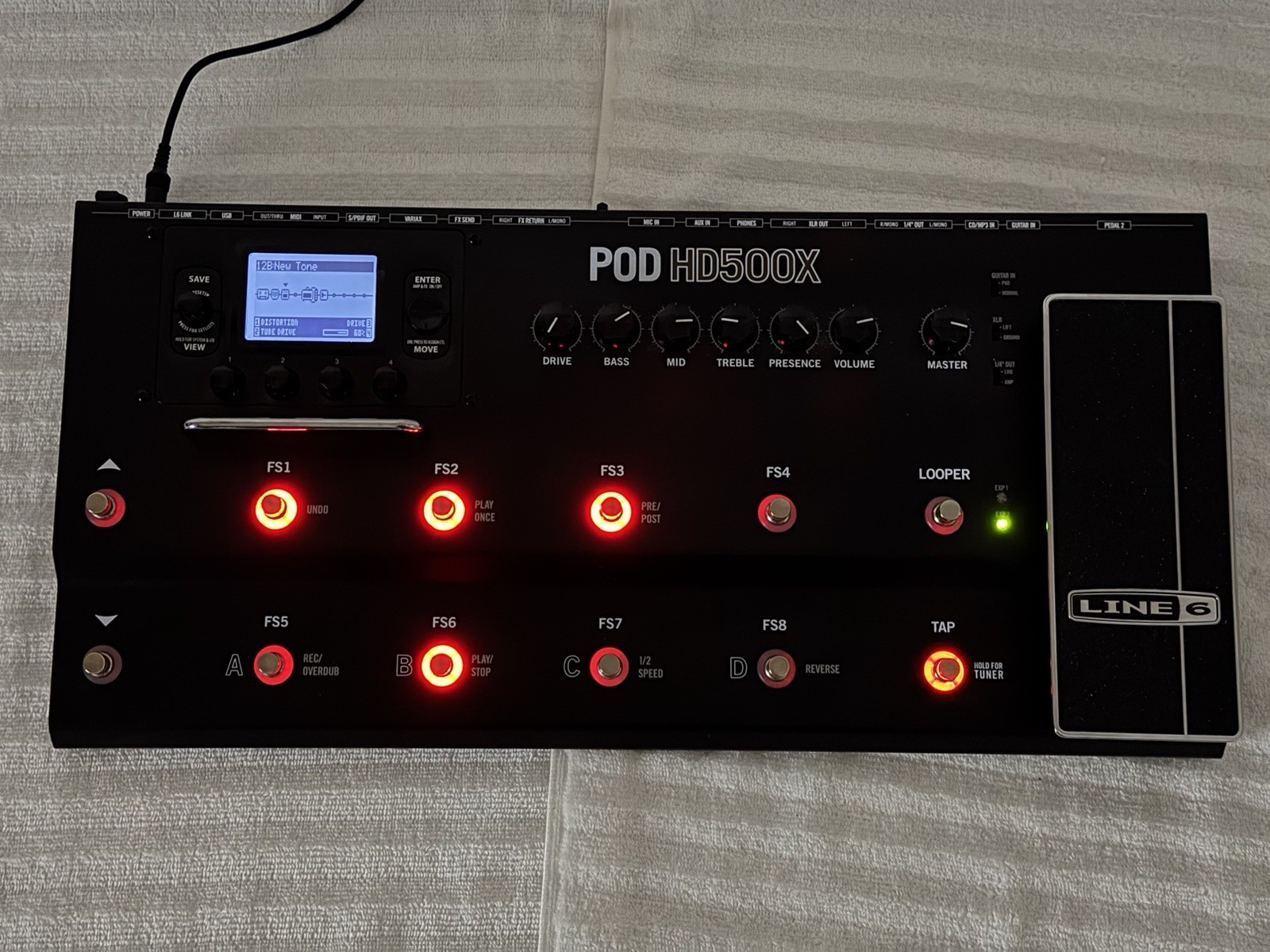 Line 6 POD HD500X Multi-Effect Guitar Pedal Control w/Power Supply