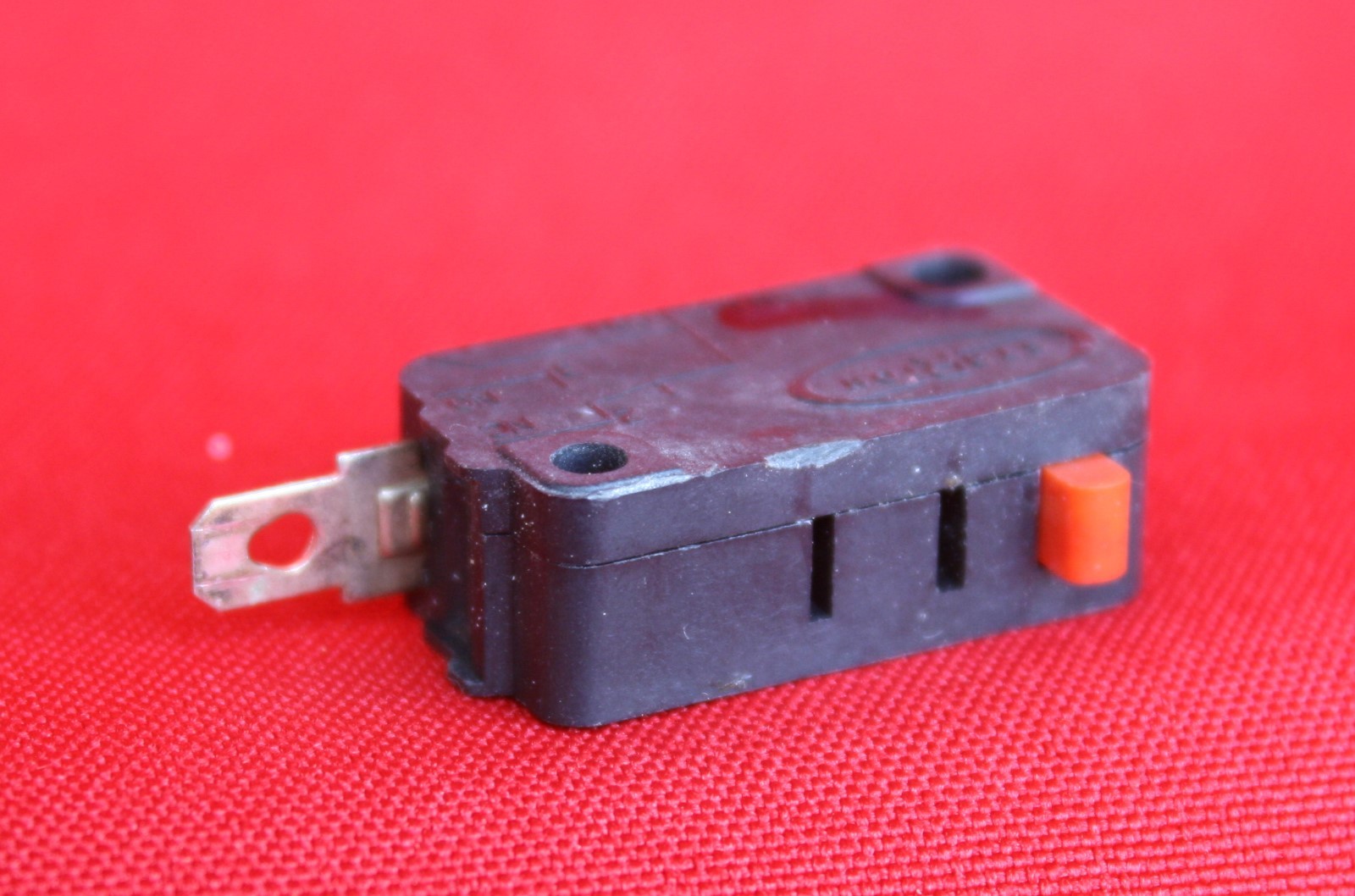 GENUINE STARION MICRO SWITCH (RED) MODEL SZM-V16-FA-63