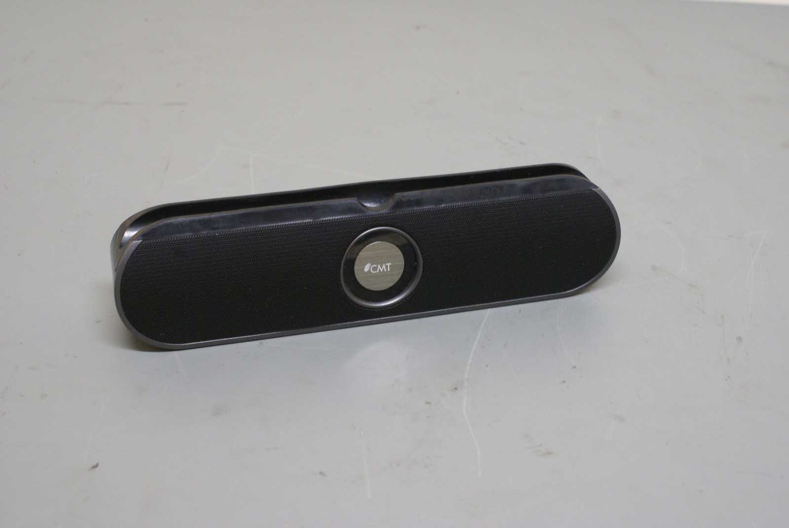 Ifidelity Wireless Rollbar Speaker w/Bluetooth-rechargeable   1K