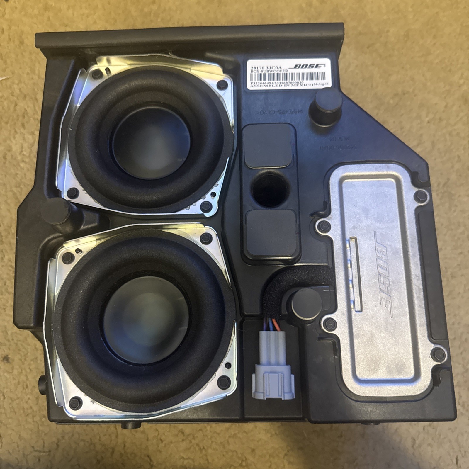 13-20 Infiniti QX60 JX35 Nissan Pathfinder Bose Subwoofer Speaker Box 3JC0A OEM