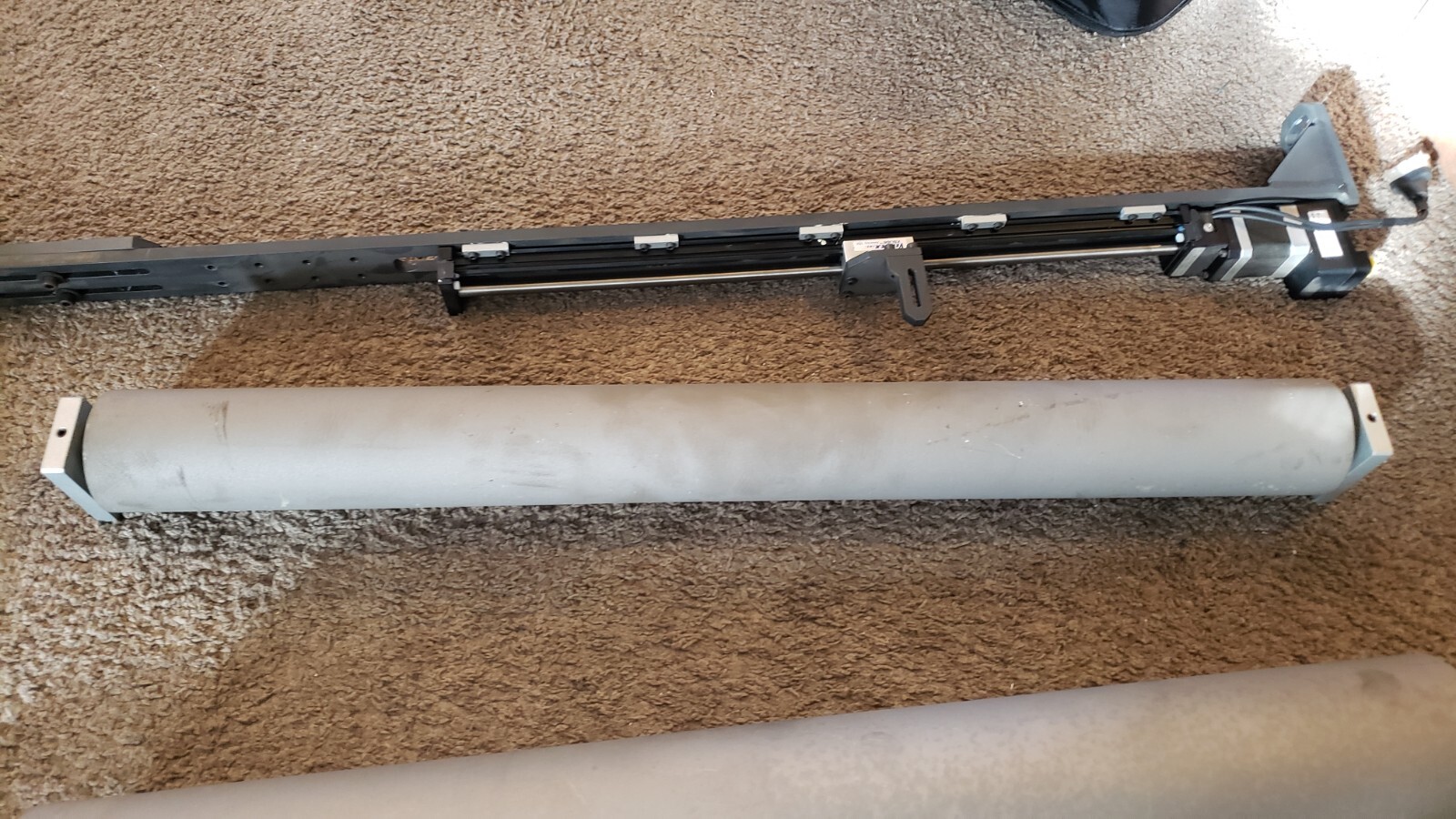 NEW Heavy Duty Tension Web Laminating Roller Aluminum 29-3/4" OAL x 4" Dia.