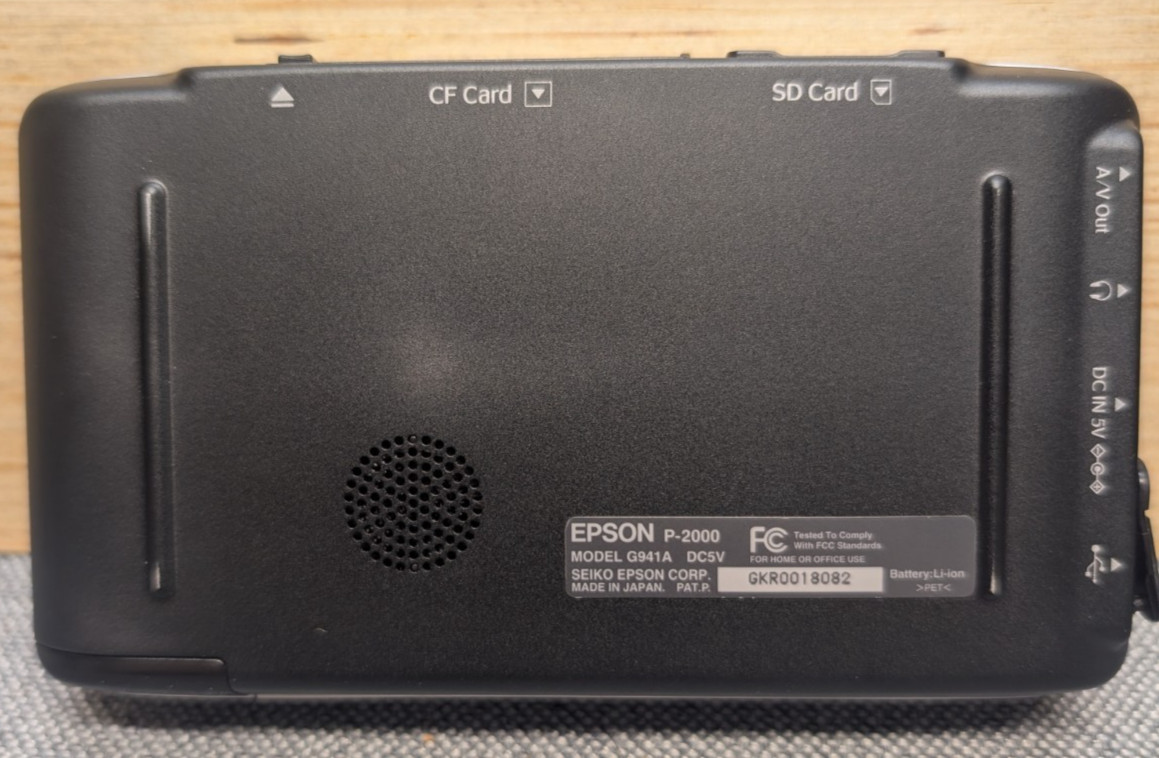 EPSON P-2000 Photo Fine Multimedia Storage Viewer G941A