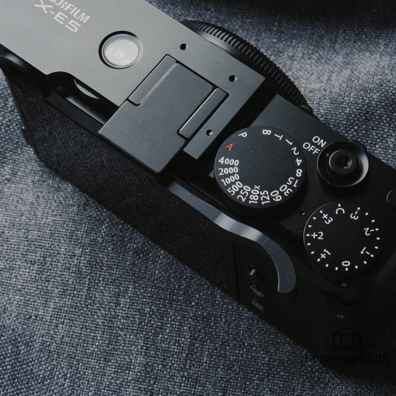 Hot Shoe Thumb Up Grip for Fujifilm XE5 X-E5 Camera Support Aluminum Handle New