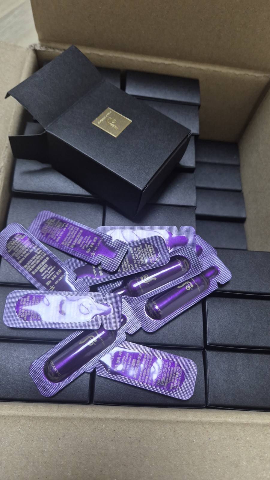 The History of Whoo Hwanyu Imperial Youth First Serum 1ml x 50pcs