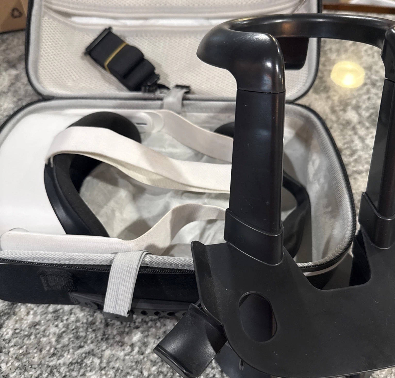 Meta Quest 2 - 256gb - Headset Only — With Carrying Case And Stand-tested Works