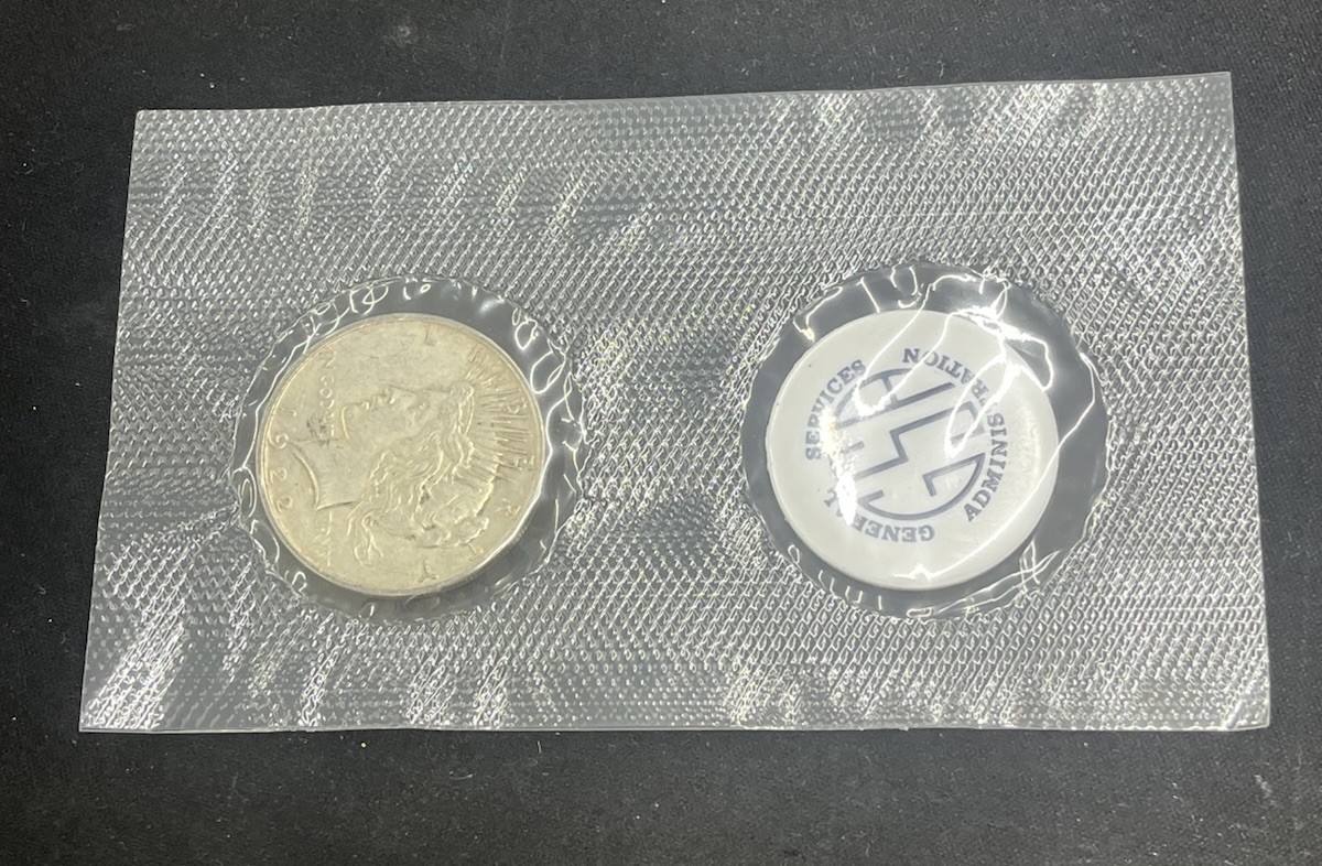 1922-D Silver Peace Dollar $1 GSA Soft Pack