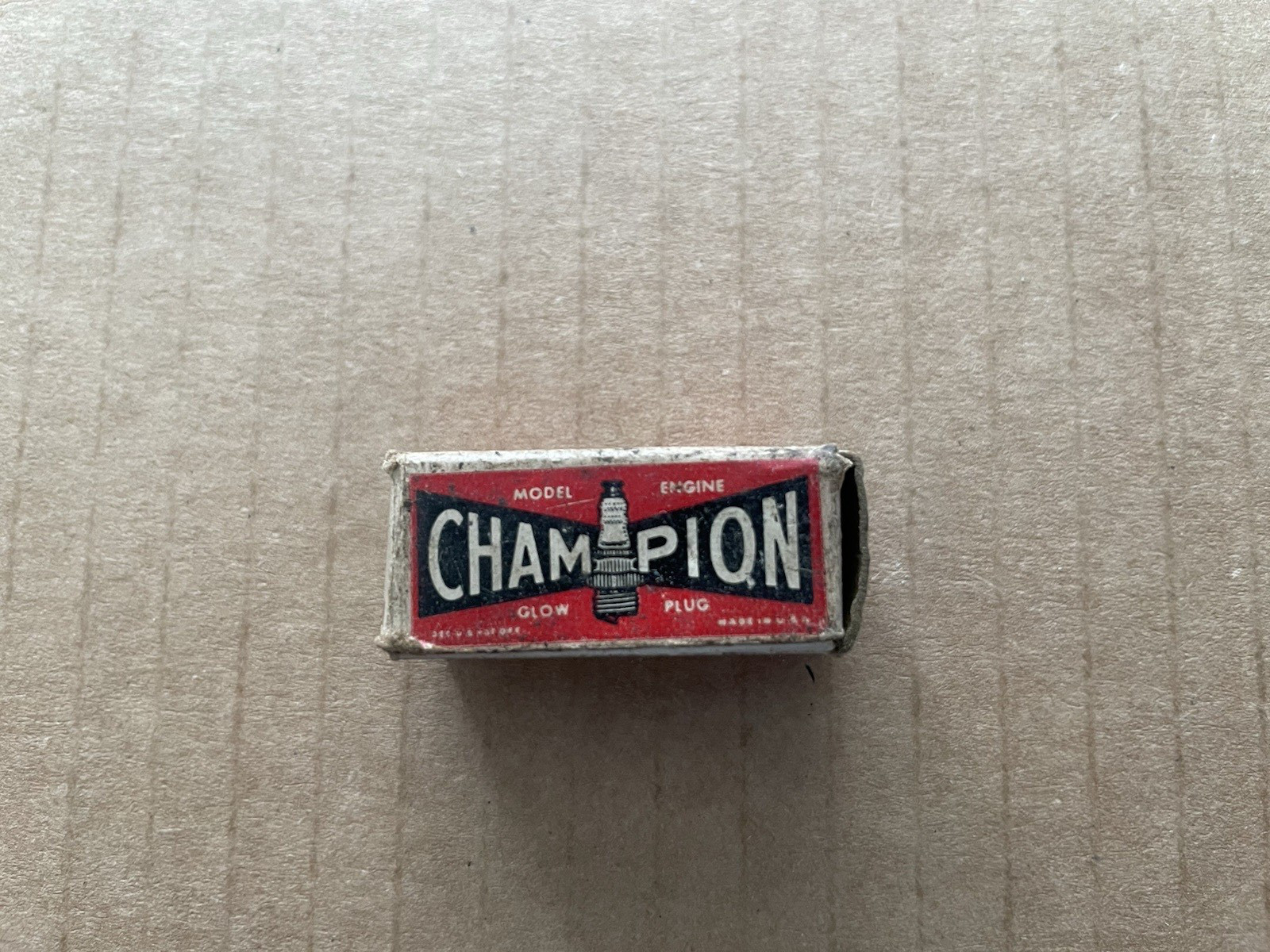 Vintage CHAMPION Glow Plug VG-2 (Box Only) Model Airplane Engine