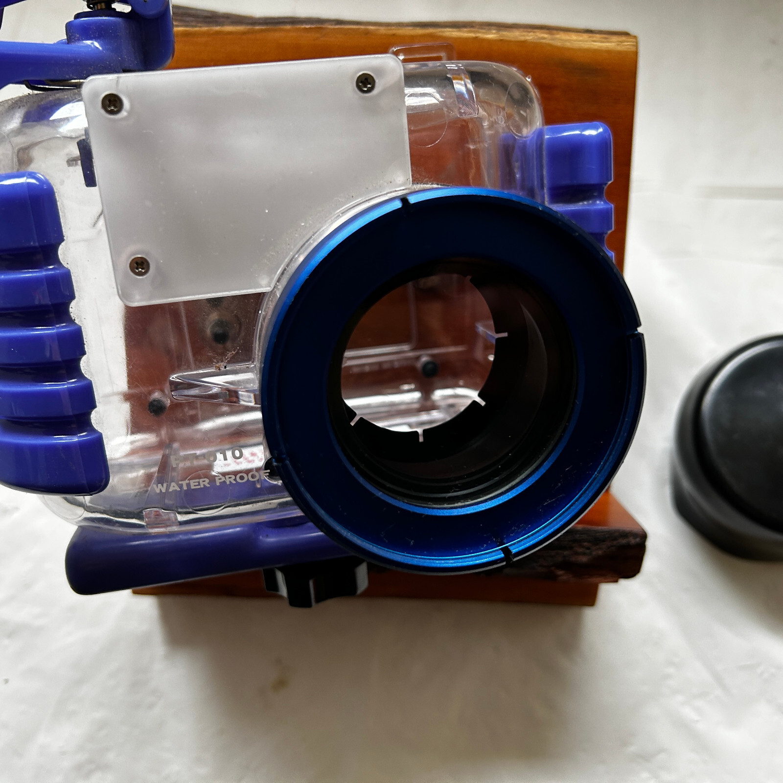 Olympus Camedia PT-010 Underwater Camera Housing 30 meters