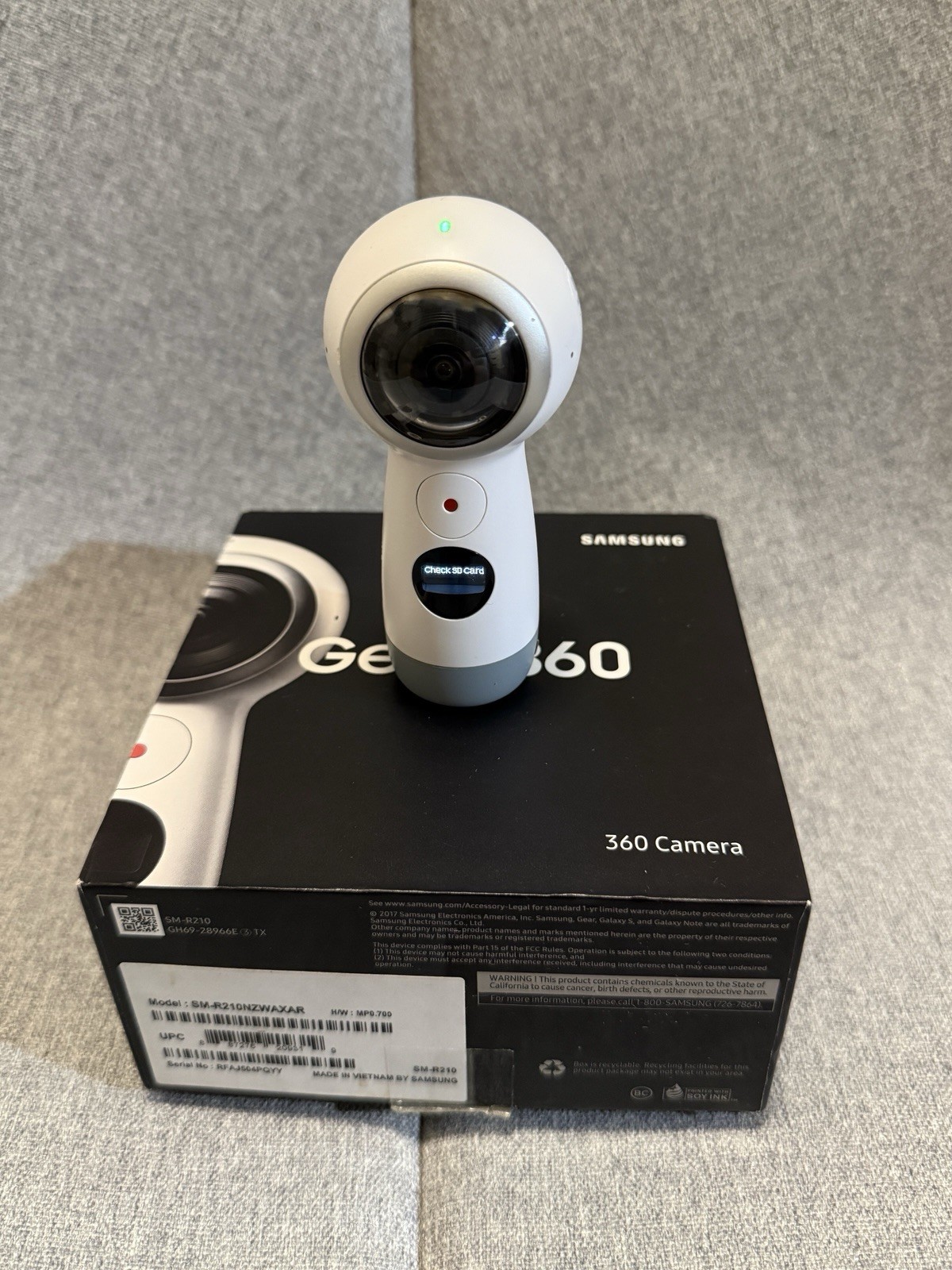 Samsung Gear 360 Spherical Cam 360° Camera ‎SM-R210 Excellent Condition