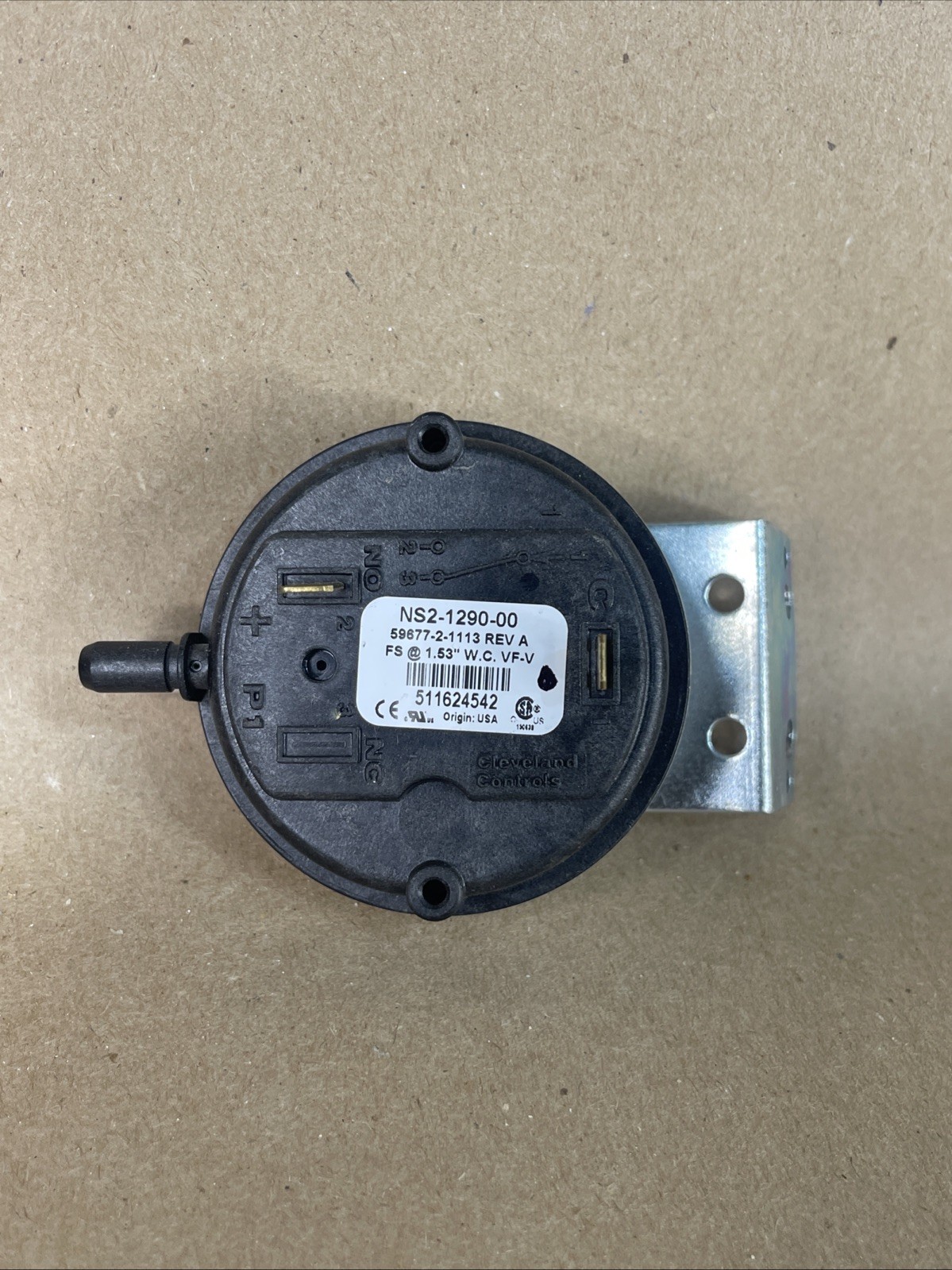 Pentair Cleveland Controls NS2-1290-00 Air Flow Switch 511624542 (P14)