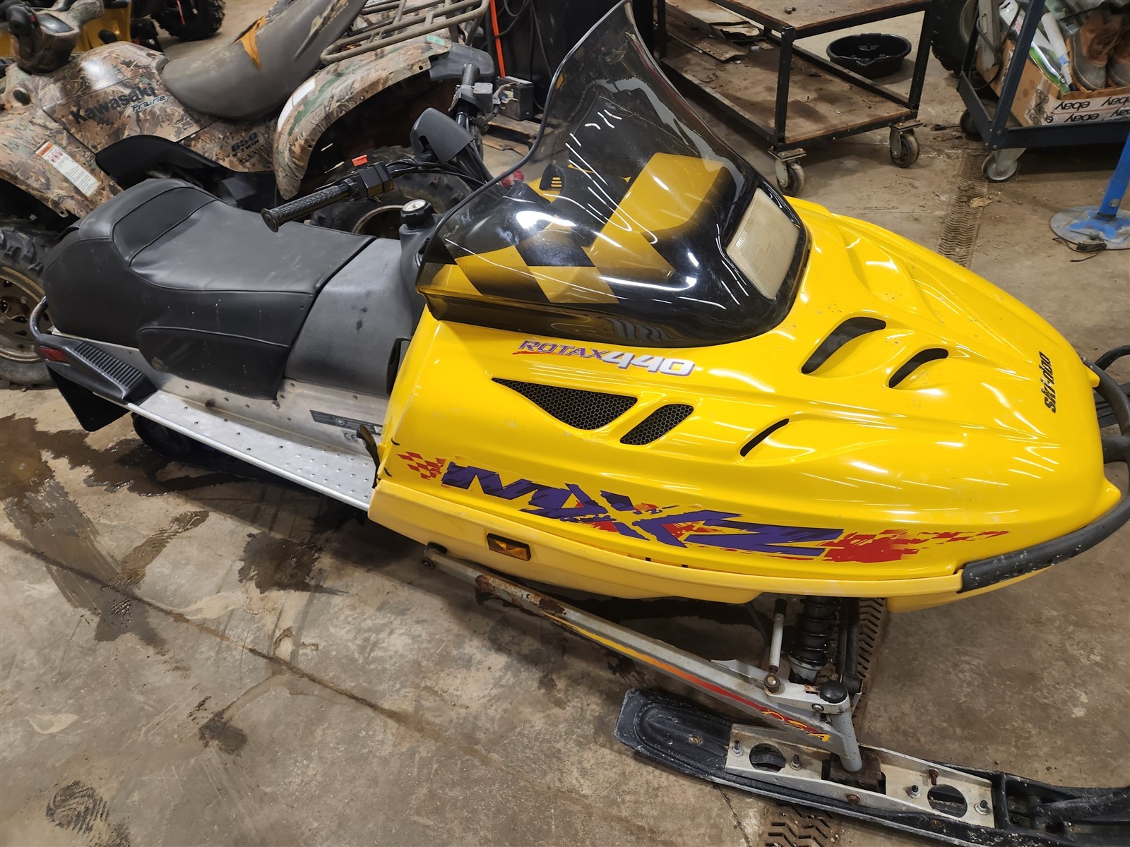 2000 SKI DOO SKIDOO MXZ 440F fan Cobra Windshield wind shield 10313010 READ