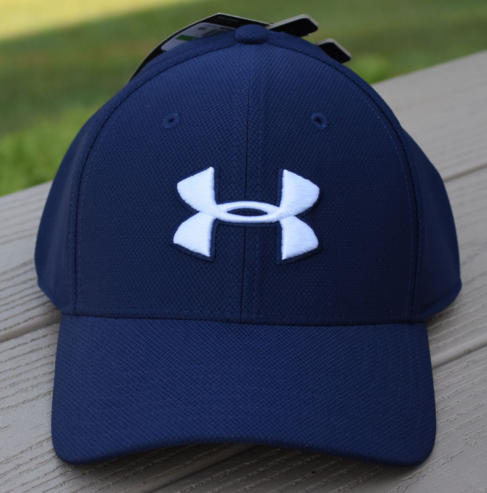 NWT UNDER ARMOUR Blitzing Mens Flex Fitted Hat-L/XL @$28 NAVY BLUE/WHITE Logo