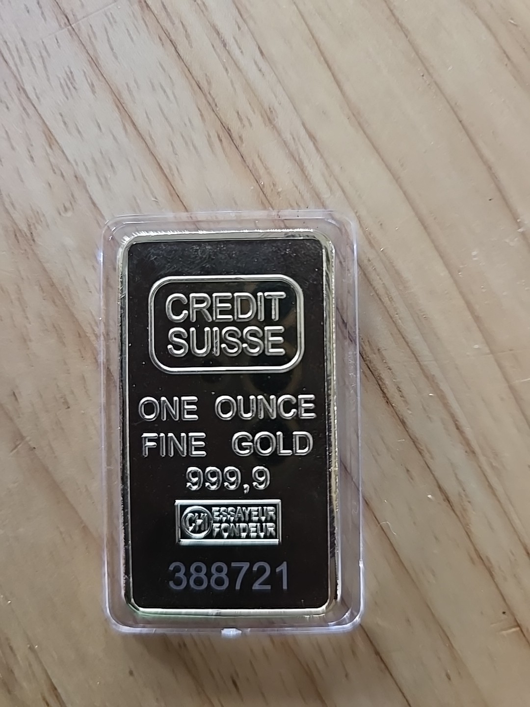 Credit Suisse Novelty Gold Plated One Ounce Fine Gold 999.9 Bar In Capsule