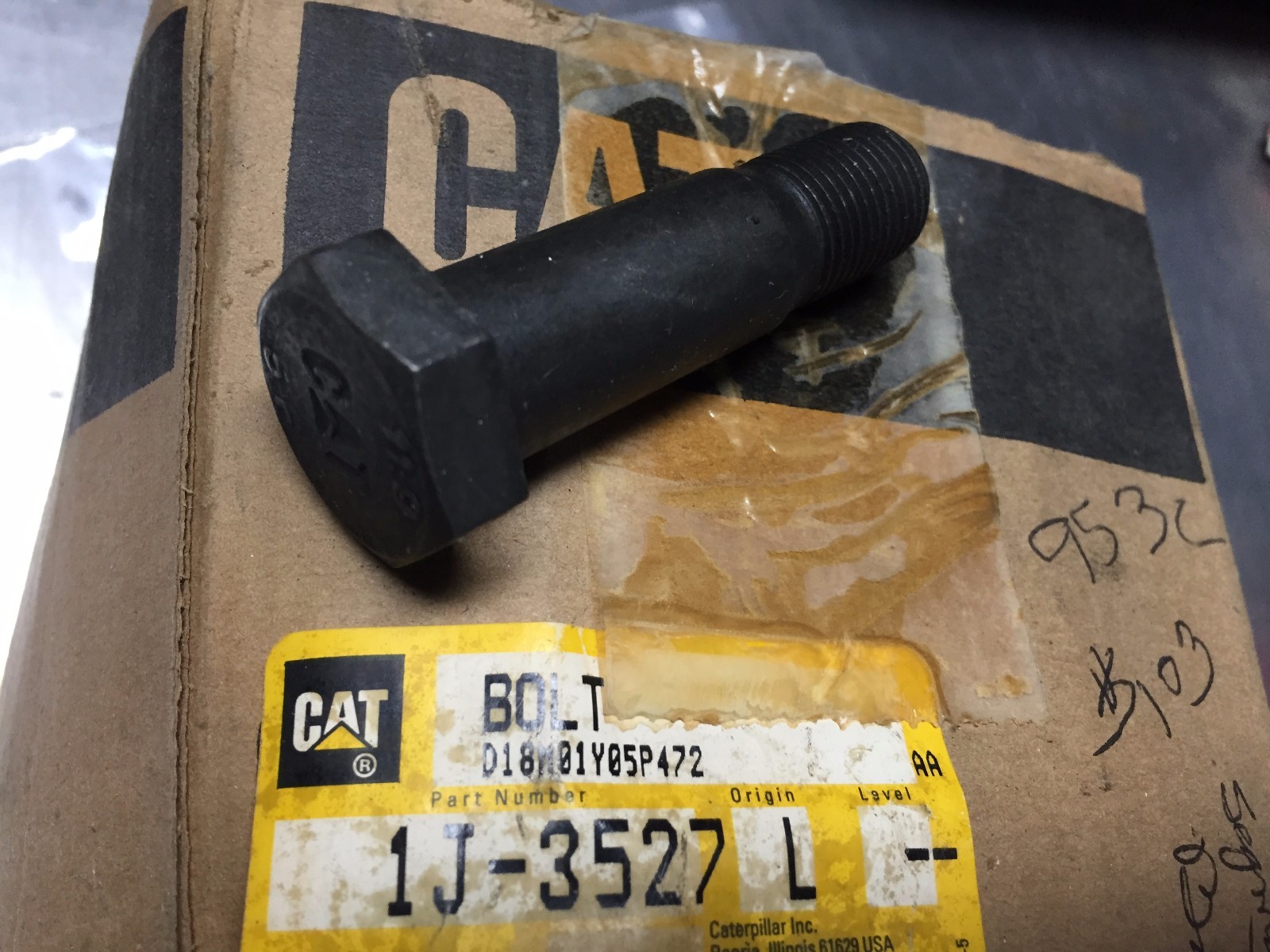 1J3527 GENUINE CAT PLOW BOLT 11.4CM - 4.45IN LONG  Caterpillar 1J-3527