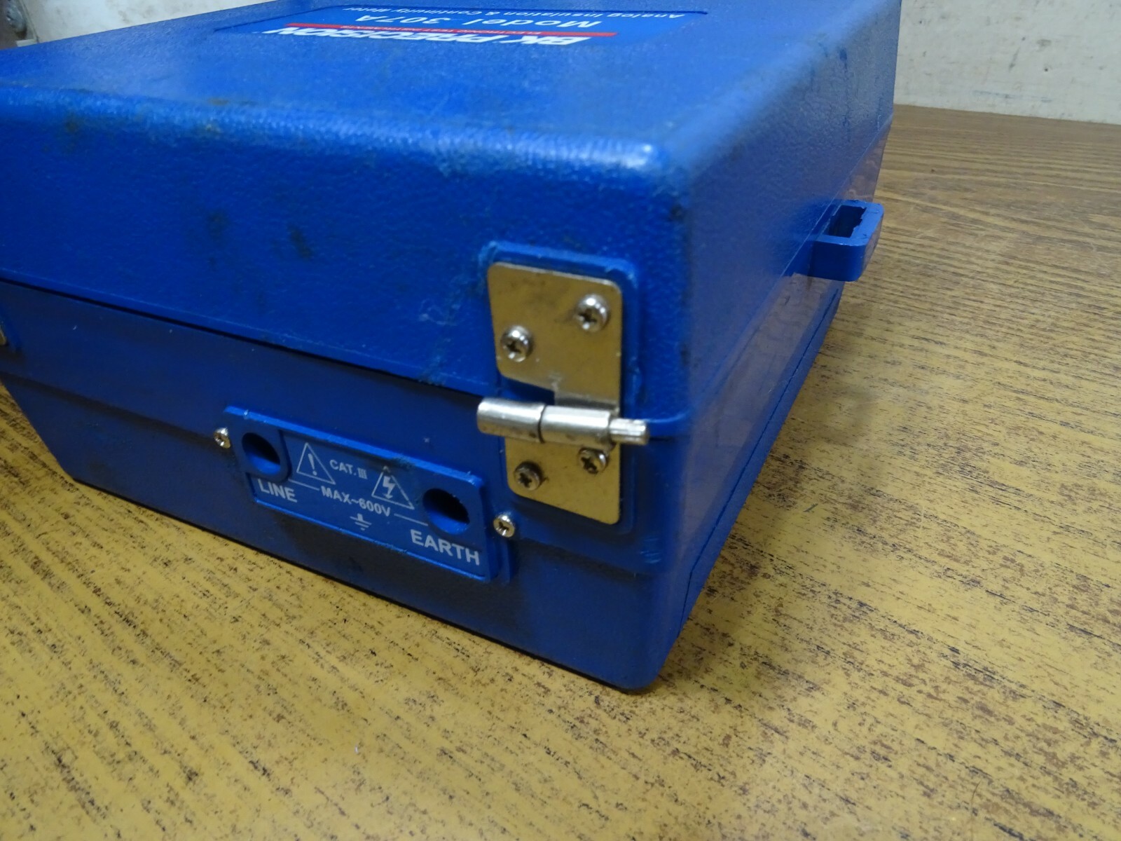 BK 307A Analog Insulation and Continuity Meter