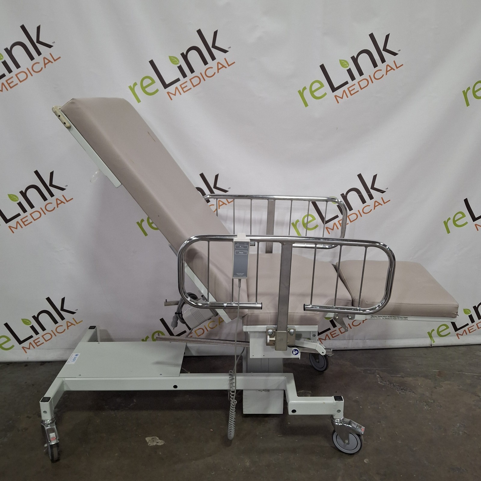 Medical Positioning, Inc. 8087 Exam Table