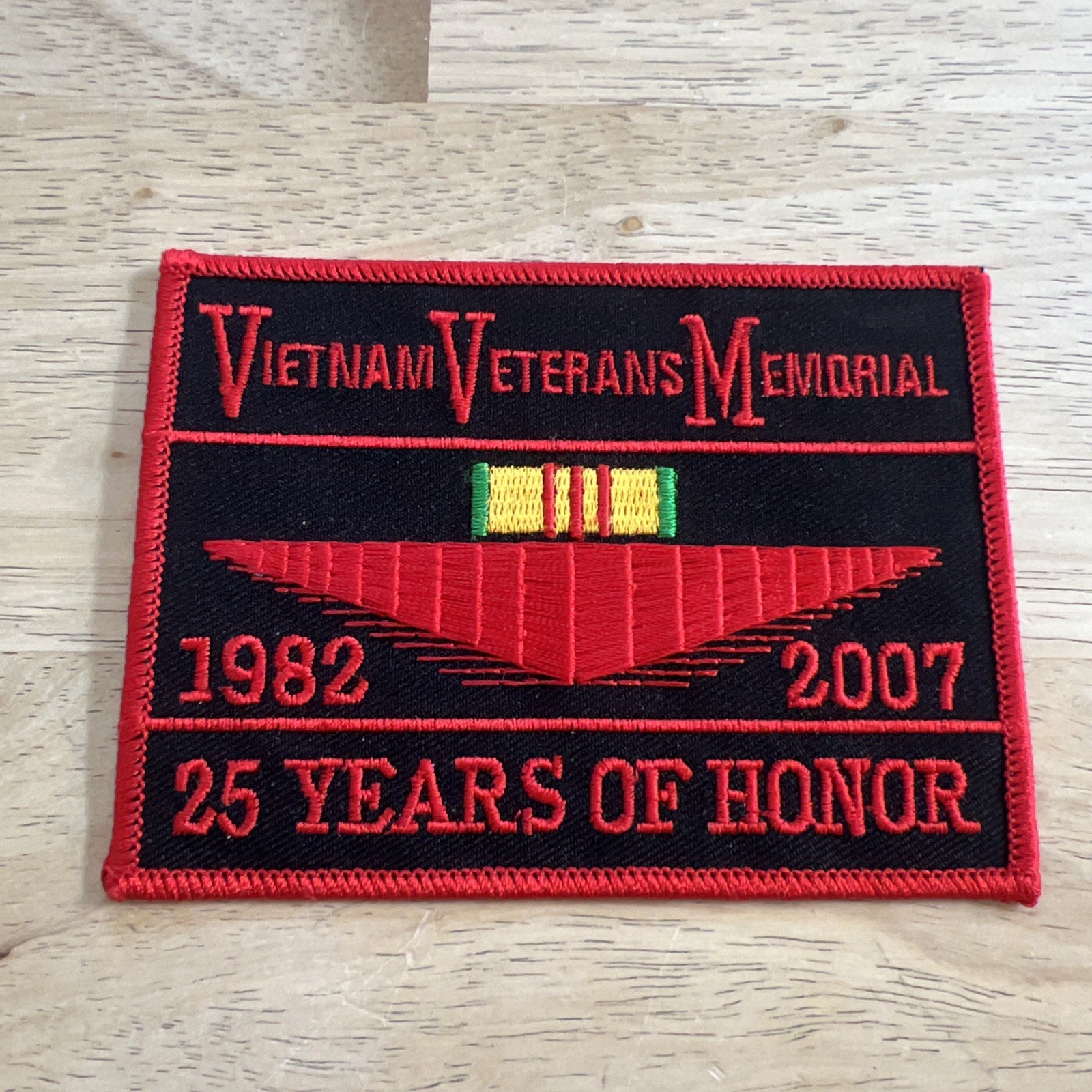 US Vietnam Veterans Memorial 25 years of honor 1982-2007 ~4" Black/ Red Patch