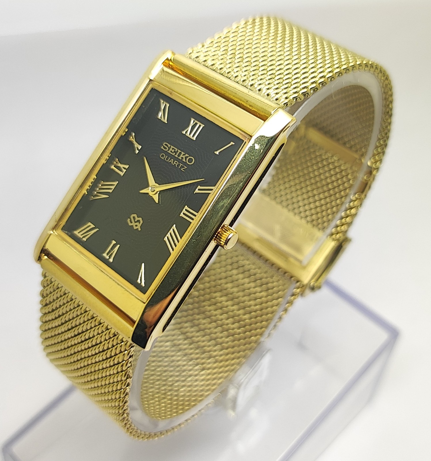 Vintage Seiko Tank Quartz Black Dial Men's Wrist Watch