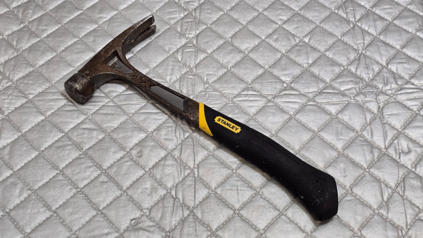 Stanley AVX Framing Hammer - 20 oz